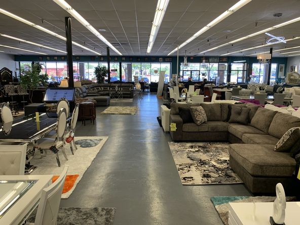 Twelve Oaks Plaza: 7004 W Waters Ave, Tampa, FL 33634